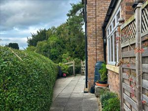 Photo 21- click for photo gallery